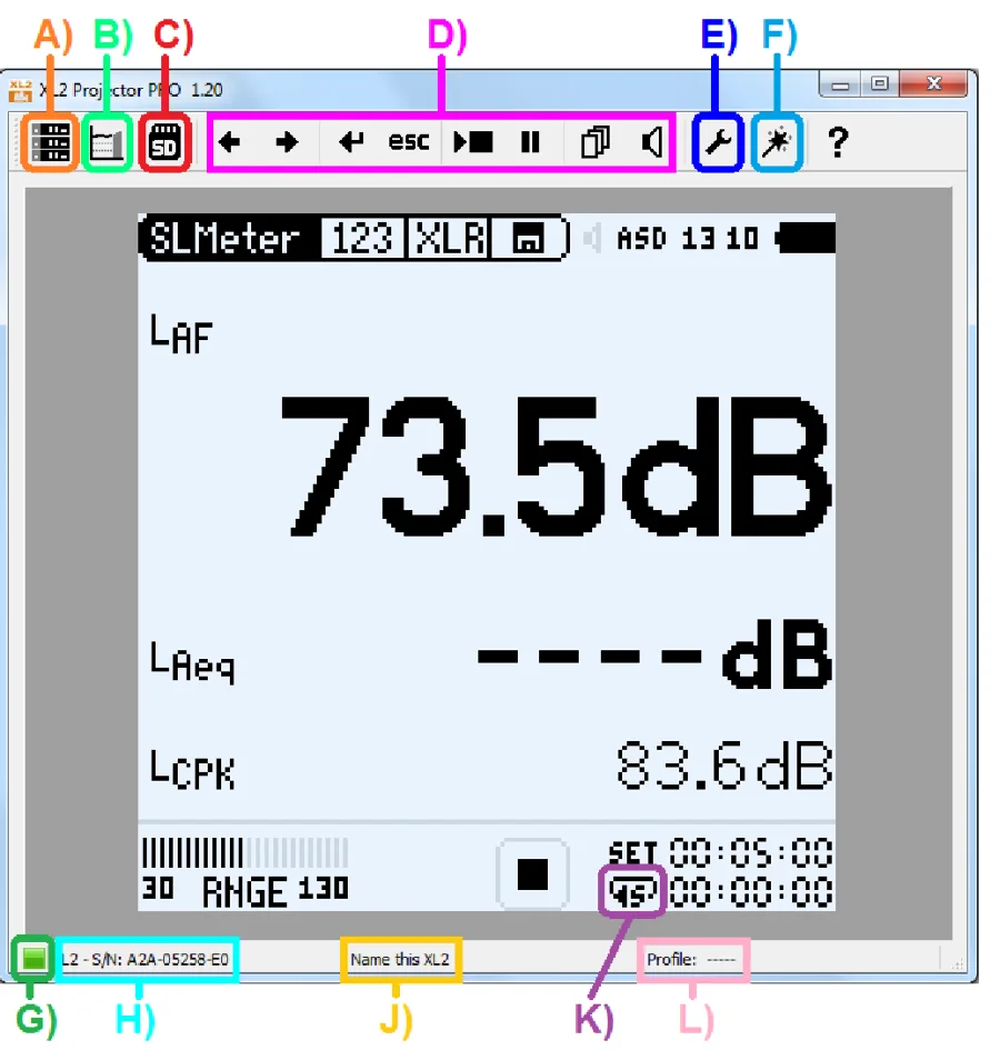 แผงหลักของ XL2 Projector PRO 1.20 พร้อมตัวอักษร A ถึง L กำกับปุ่มและแถบสถานะ